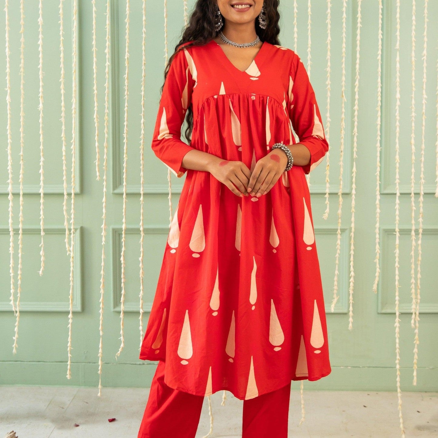 Inaara Red Tilak Blockprinted Suit Set