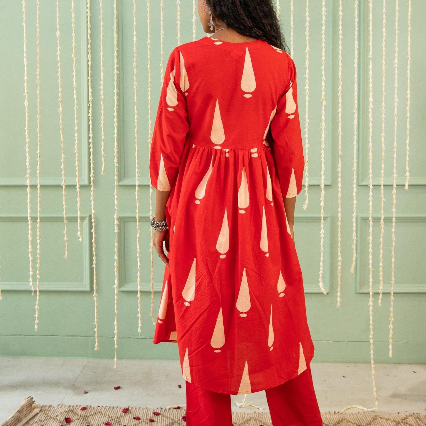 Inaara Red Tilak Blockprinted Suit Set