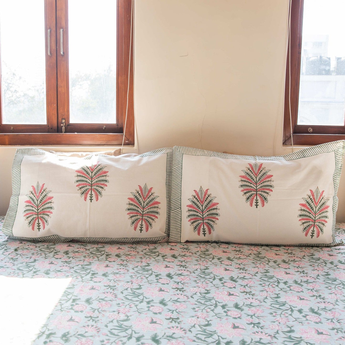 Traditional Green and Pink Pastel Phool Jaal Cotton Bedsheet